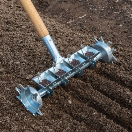 Four-Row Pinpoint Seeder -Garden Care Shop 09285 01 4rowpinpoint